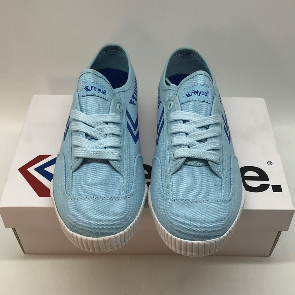 Feiyue Womenś Chambay Sneaker Size 9